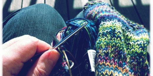 Knitting as ritual – with potential health benefits?
