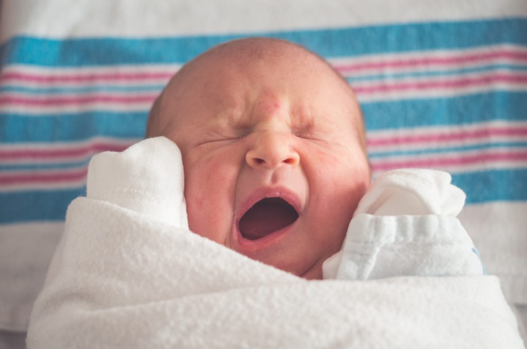 baby yawn - Scope